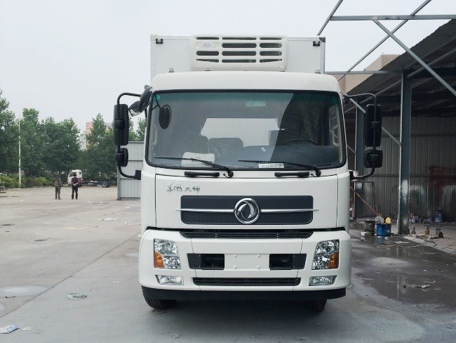 (廂長6.1米)東風天錦冷藏車