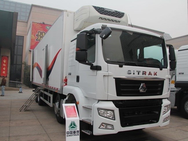 (廂長(zhǎng)9.6米)重汽man前四后八冷藏車