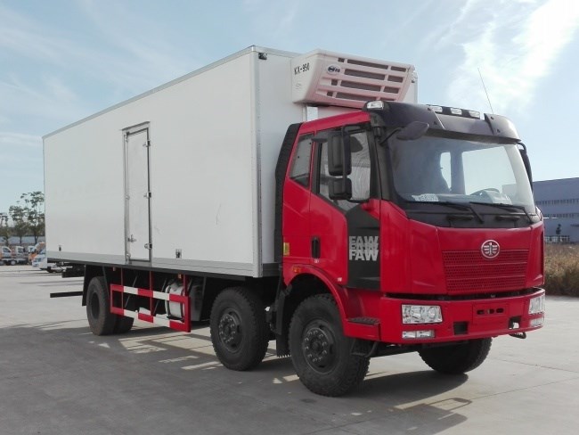 (廂長8.7米)解放j6小三軸冷藏車