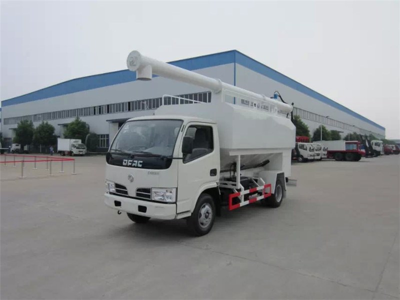 東風大多利卡散裝飼料運輸車圖片1
