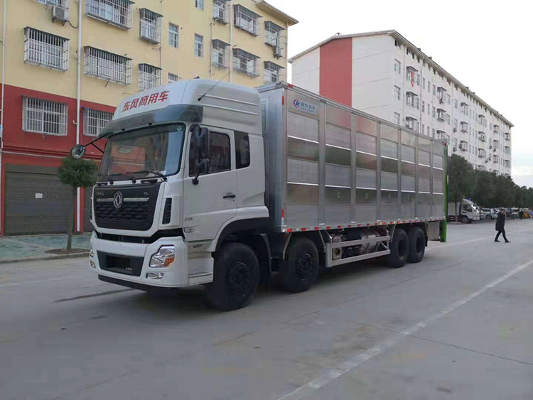 東風天龍前四后八畜禽運輸車